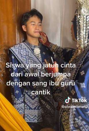 Potret Mantan Murid Nikahi Pengajarnya: Dulu Panggil Bu Guru, Kini Ibu dari Anak-anakku