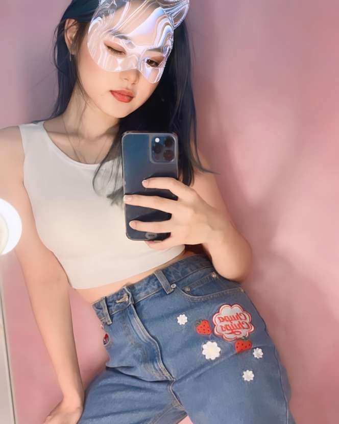 10 Pesona Cesen JKT 48, Istri Marshel Widianto yang Baru Terekspos, Disebut Mirip Celine Evangelista