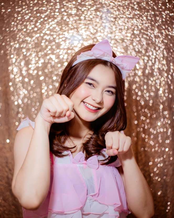 10 Pesona Cesen JKT 48, Istri Marshel Widianto yang Baru Terekspos, Disebut Mirip Celine Evangelista