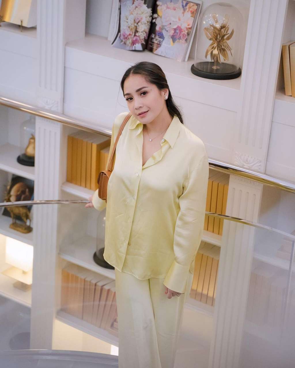 10 Adu Gaya Nagita Slavina VS Mimi Bayuh, Karyawan RANS yang Digosipkan Selingkuhan Raffi Ahmad, Bak Langit dan Bumi?