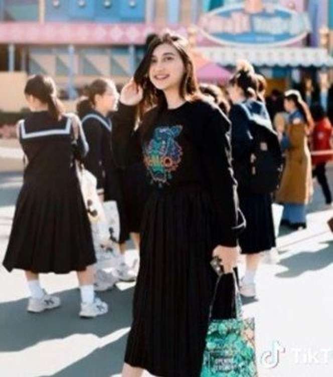 10 Adu Gaya Tiara Andini VS Nissa Asyifa, yang Digosipkan Hamil Anak Alshad Ahmad, Mana Lebih Cantik?