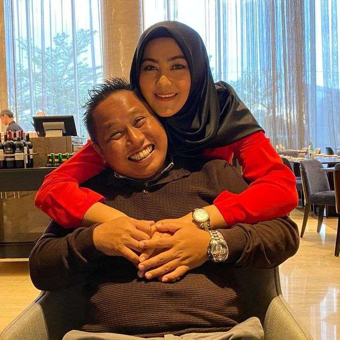 Modal Humoris, 15 Komedian Ini Punya Istri Super Cantik, Terbaru Marshel Widianto Bak Bidadari