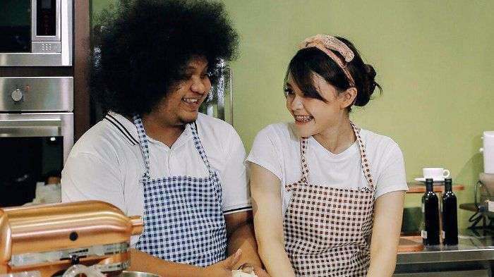 Modal Humoris, 15 Komedian Ini Punya Istri Super Cantik, Terbaru Marshel Widianto Bak Bidadari