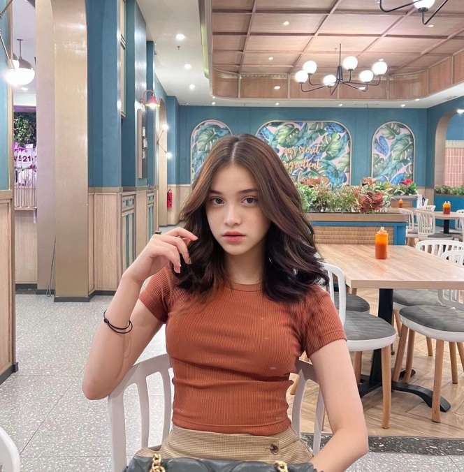 Potret Clara Lasut, Aspri ke-108 Hotman Paris yang Kerap Tampil Menggoda