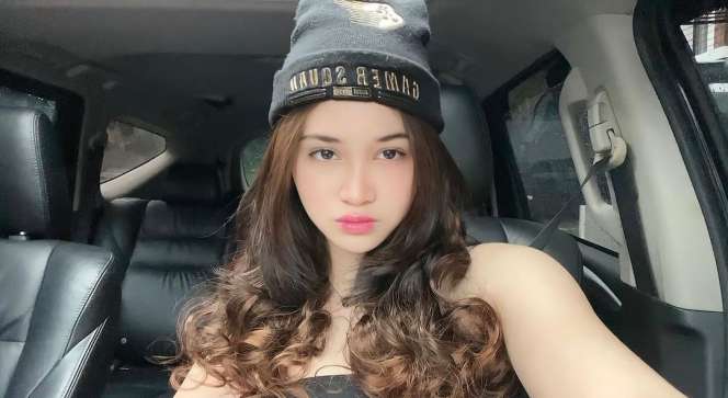 Potret Clara Lasut, Aspri ke-108 Hotman Paris yang Kerap Tampil Menggoda
