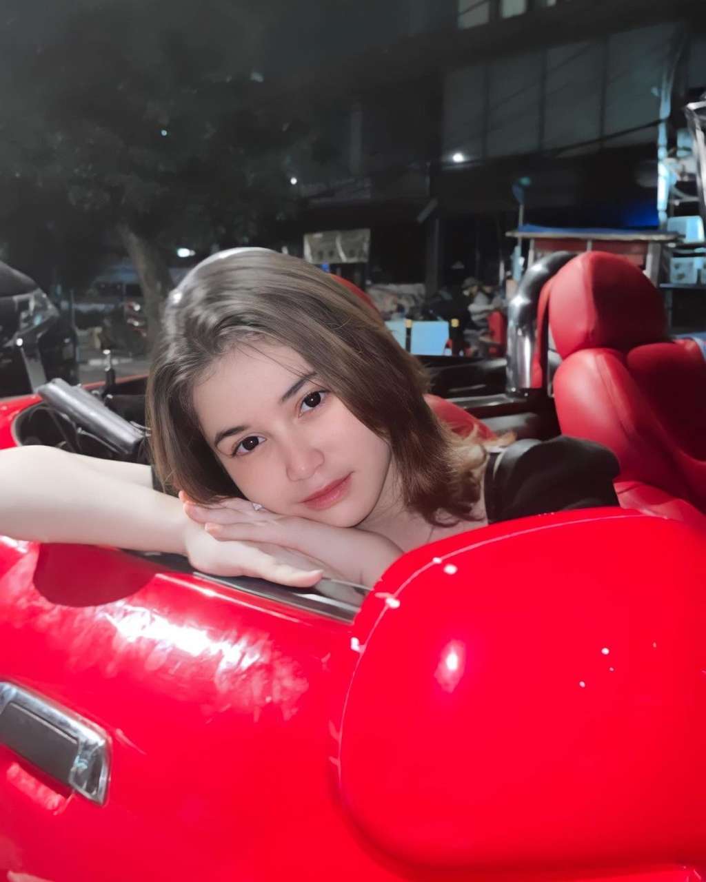Potret Clara Lasut, Aspri ke-108 Hotman Paris yang Kerap Tampil Menggoda