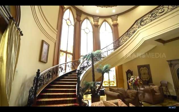 10 Adu Mewah Rumah Alshad Ahmad VS Tiara Andini, Yang Satu Istana Rp300 Miliar, Bak Bumi & Langit?