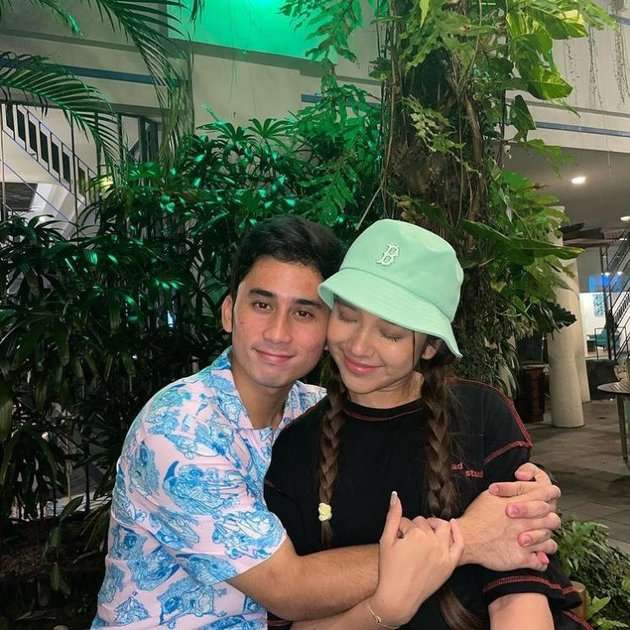 Diterpa Isu Hamili Mantan, Potret Mesra Tiara Andini dan Alshad, Pernah Umrah Bareng