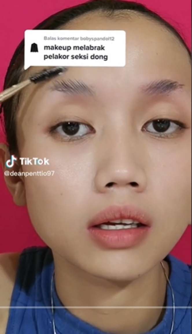 Viral Wanita Buat Tutorial Makeup Melabrak Pelakor Seksi, Hasilnya Auto Bikin Minder
