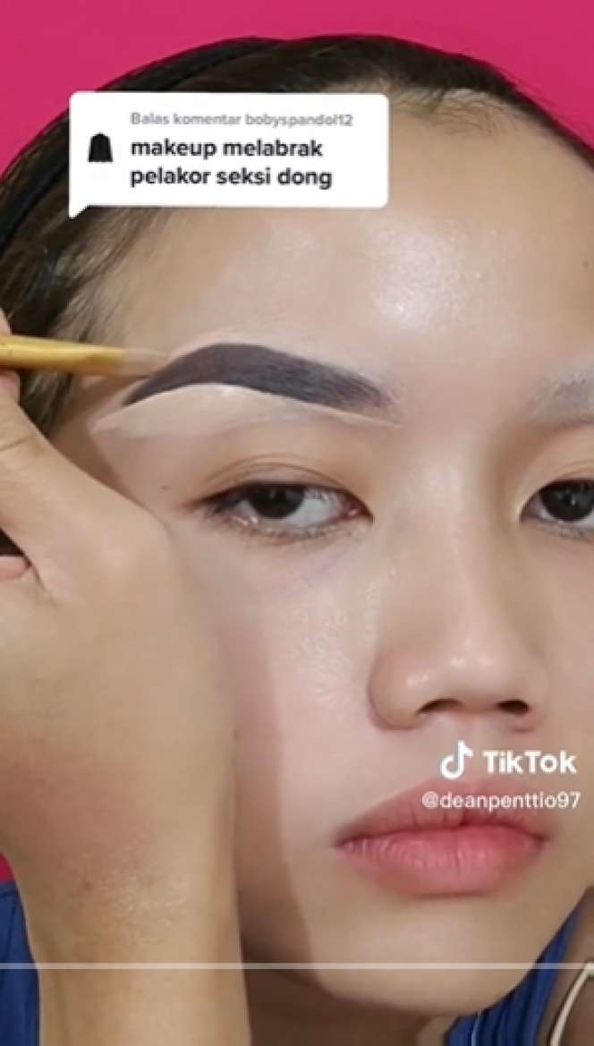 Viral Wanita Buat Tutorial Makeup Melabrak Pelakor Seksi, Hasilnya Auto Bikin Minder