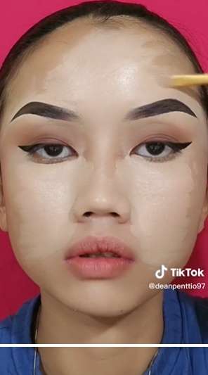 Viral Wanita Buat Tutorial Makeup Melabrak Pelakor Seksi, Hasilnya Auto Bikin Minder