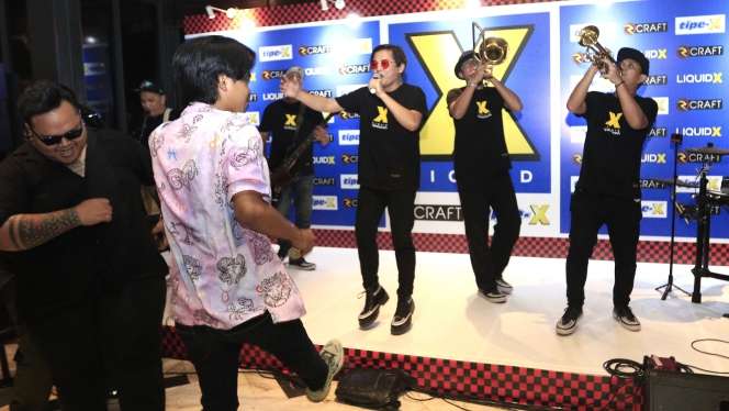 FOTO: Gebrakan Baru Band TIPE-X