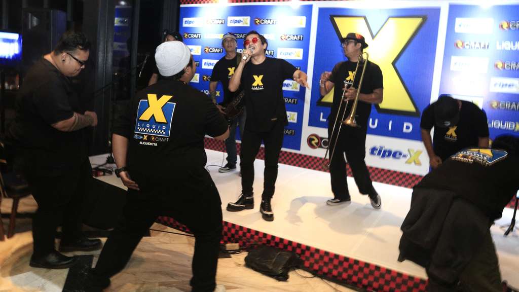 FOTO: Gebrakan Baru Band TIPE-X