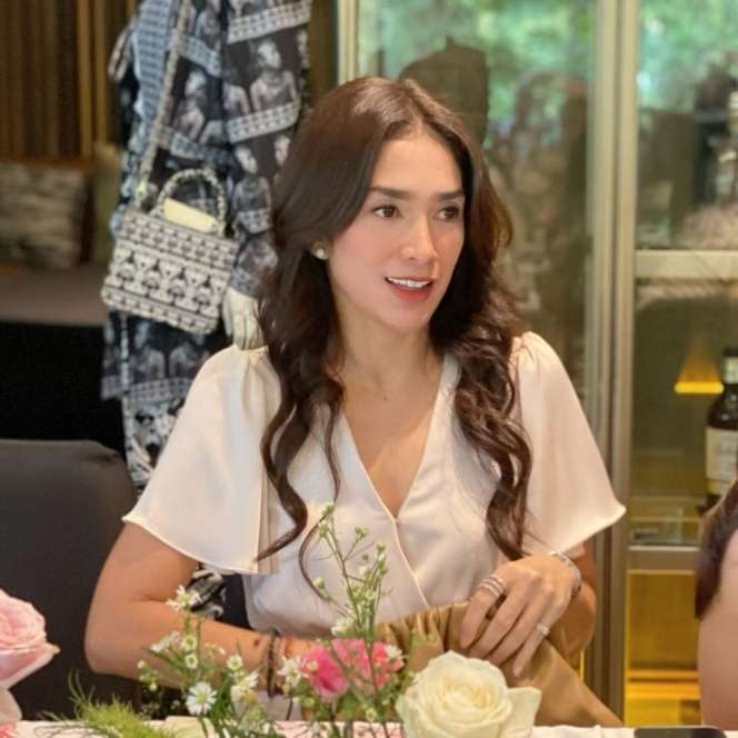 Miris! 7 Artis Diceraikan Saat Sedang Hamil, Nissa Asyifa & Alshad Ahmad Nikah 2 Bulan Lalu Cerai