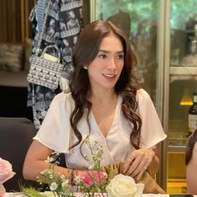 Miris! 7 Artis Diceraikan Saat Sedang Hamil, Nissa Asyifa & Alshad Ahmad Nikah 2 Bulan Lalu Cerai