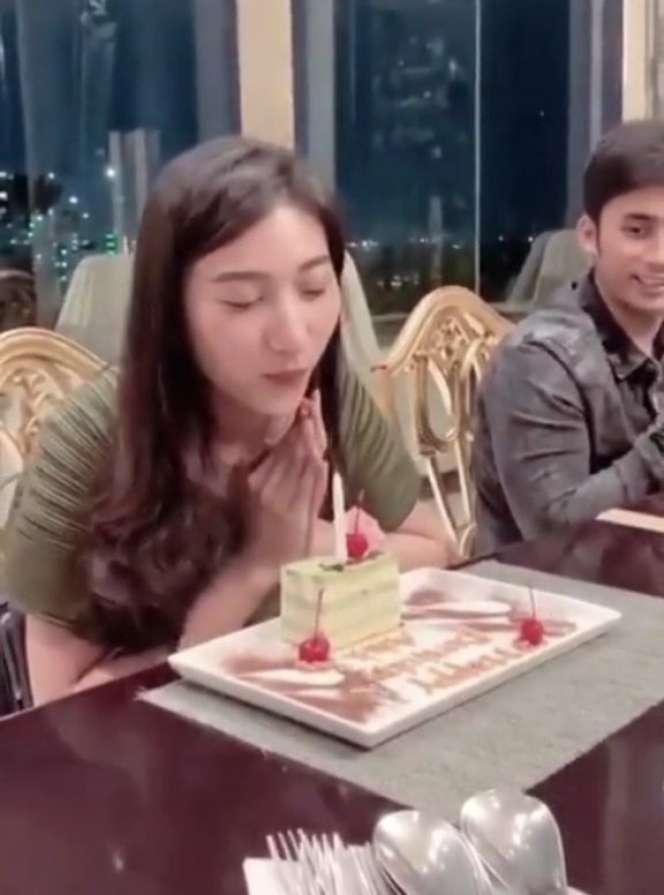 10 Potret Mesra Alshad Ahmad & Nissa Asyifa Saat Pacaran, Netizen: Tiara Andini Cuma Mama Tiri Harimau Selen