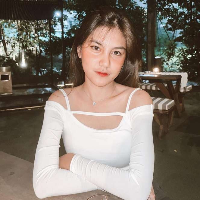 10 Potret Selebgram Cantik Andrea Mutiara yang Viral, Dijuluki Pacar Online Sejuta Umat