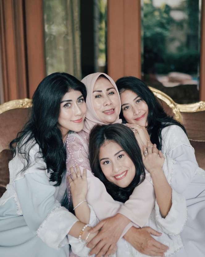 Potret Gadis Sadiqah Kakak Alshad Ahmad yang Jadi Sorotan, Ternyata Adik Ipar Wulan Guritno