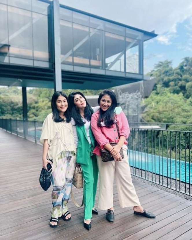 Potret Gadis Sadiqah Kakak Alshad Ahmad yang Jadi Sorotan, Ternyata Adik Ipar Wulan Guritno