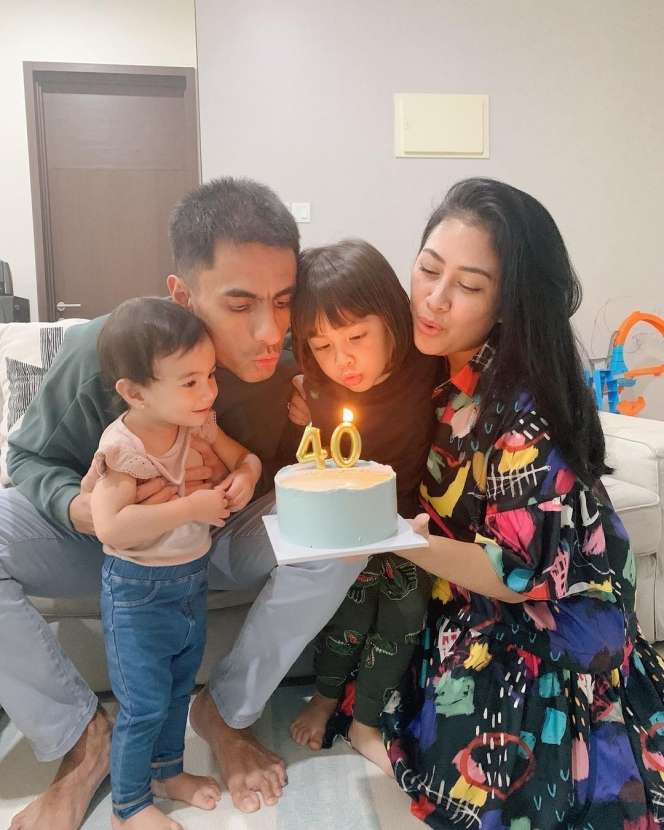 Potret Gadis Sadiqah Kakak Alshad Ahmad yang Jadi Sorotan, Ternyata Adik Ipar Wulan Guritno