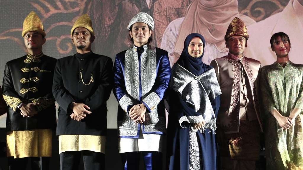 Cerita Laudya Chintya Bella Jadi Istri Buya Hamka, Penampilannya Disorot