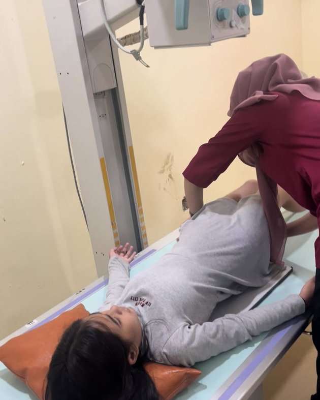 10 Potret Puteri Rafasya, Artis Cilik yang Lumpuh Gegara Diprank Tarik Kursi, Kini Harus Pakai Popok!