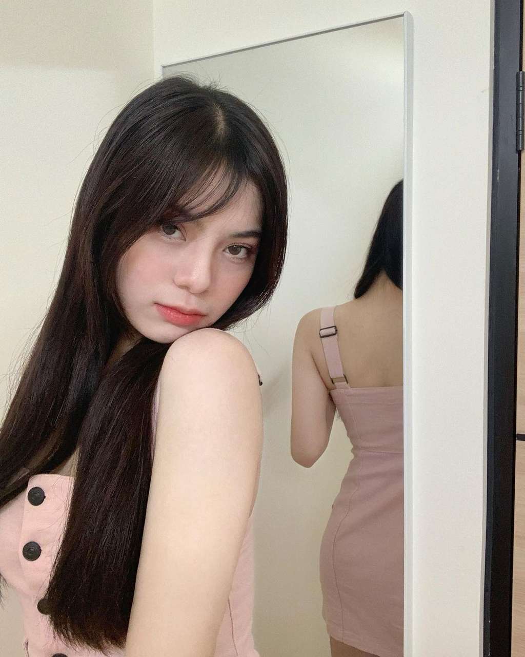 Potret Sosok Niken Andalusia, Seleb TikTok yang Kerap Tampil Menggoda, Cantiknya Bikin Resah Warganet!