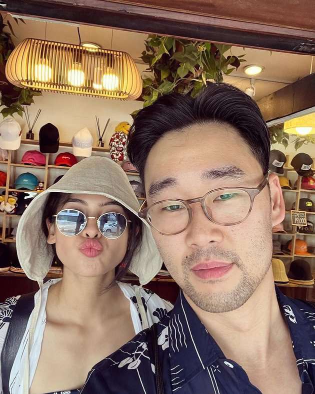 Potret Artis yang Jalani Ramadan dan Puasa Pertama Setelah menjadi Mualaf 