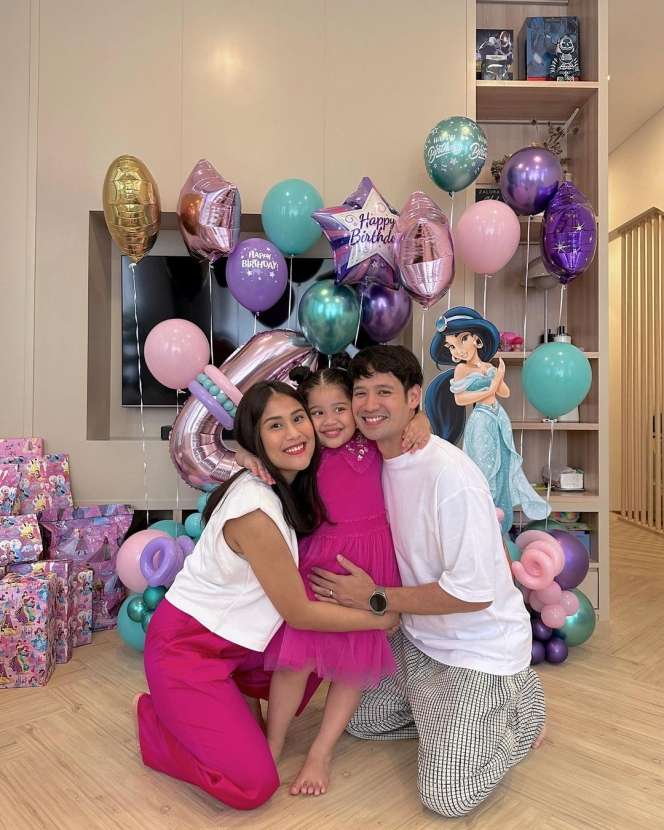 Adu Gaya Gya VS Gadis Sadiqah, Kakak Alshad Ahmad yang Wajahnya bak Saudara Kembar