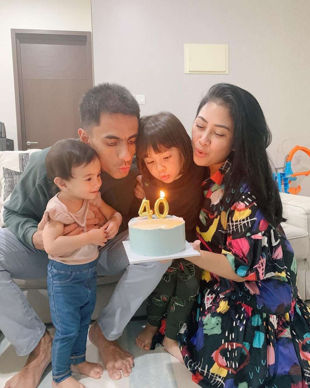 Adu Gaya Gya VS Gadis Sadiqah, Kakak Alshad Ahmad yang Wajahnya bak Saudara Kembar