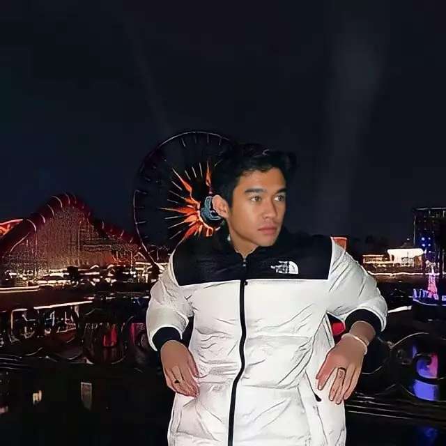 Masih Ingat Bocah di Iklan Susu Dancow ini? Dulu Boyband Cilik Terkenal, Kini Jadi Aktor Top & Ganteng Abis, Siapa Dia?