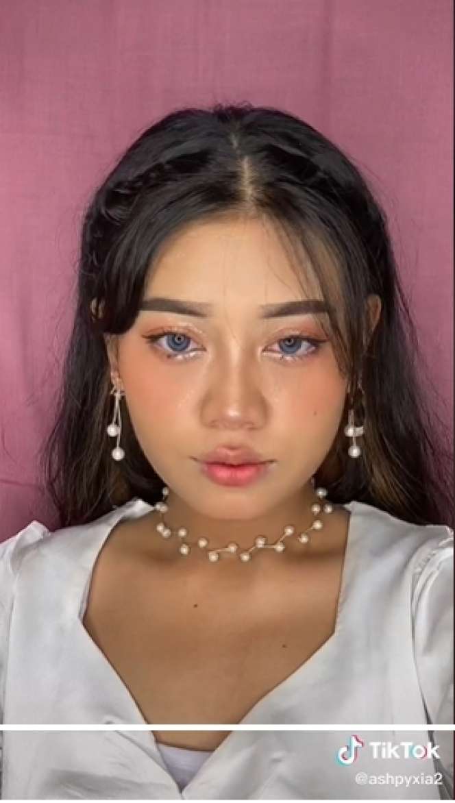 7 Transformasi Wanita Kusam Makeup Ala Douyin, Hasilnya Dikira Beda Orang, Bibirnya Bikin Salfok