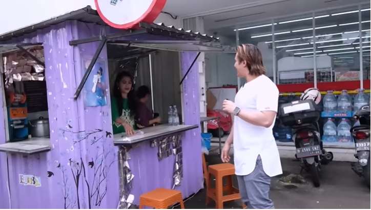 Ingat Revi Mariska? Dulu Artis Paling Cantik di Genta Buana, Nasibnya Miris, Kini Jualan Es di Pinggir Jalan