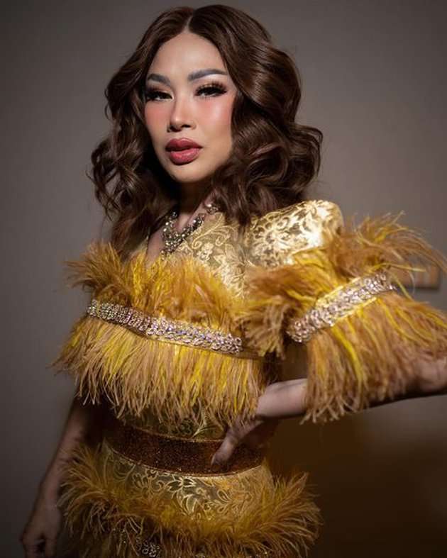 10 Adu Gaya Titi DJ VS Krisdayanti, Sama-Sama Diva dan Ngaku Operasi Plastik, Siapa Lebih Keren?