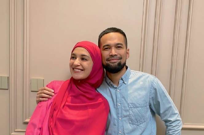 Jagain Jodoh Orang! 10 Artis ini Pacaran Lama Tapi Nikah dengan Orang Lain, Terakhir Paling Nyesek!