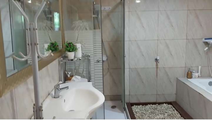 Luarnya Sederhana Mirip Kandang, Kamar Tidur Rumah ini Ternyata Super Mewah, Bak Hotel Bintang Lima, Lihat Potretnya
