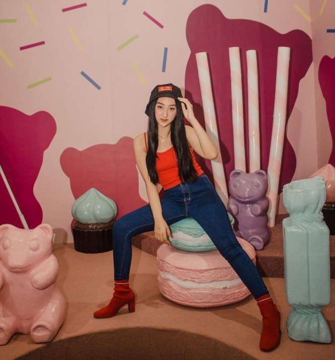 Ingat Sandrina IMB 3? Gadis Lincah Itu Berubah Jadi Cantik bak Barbie, Doyan Pamer Body Goals