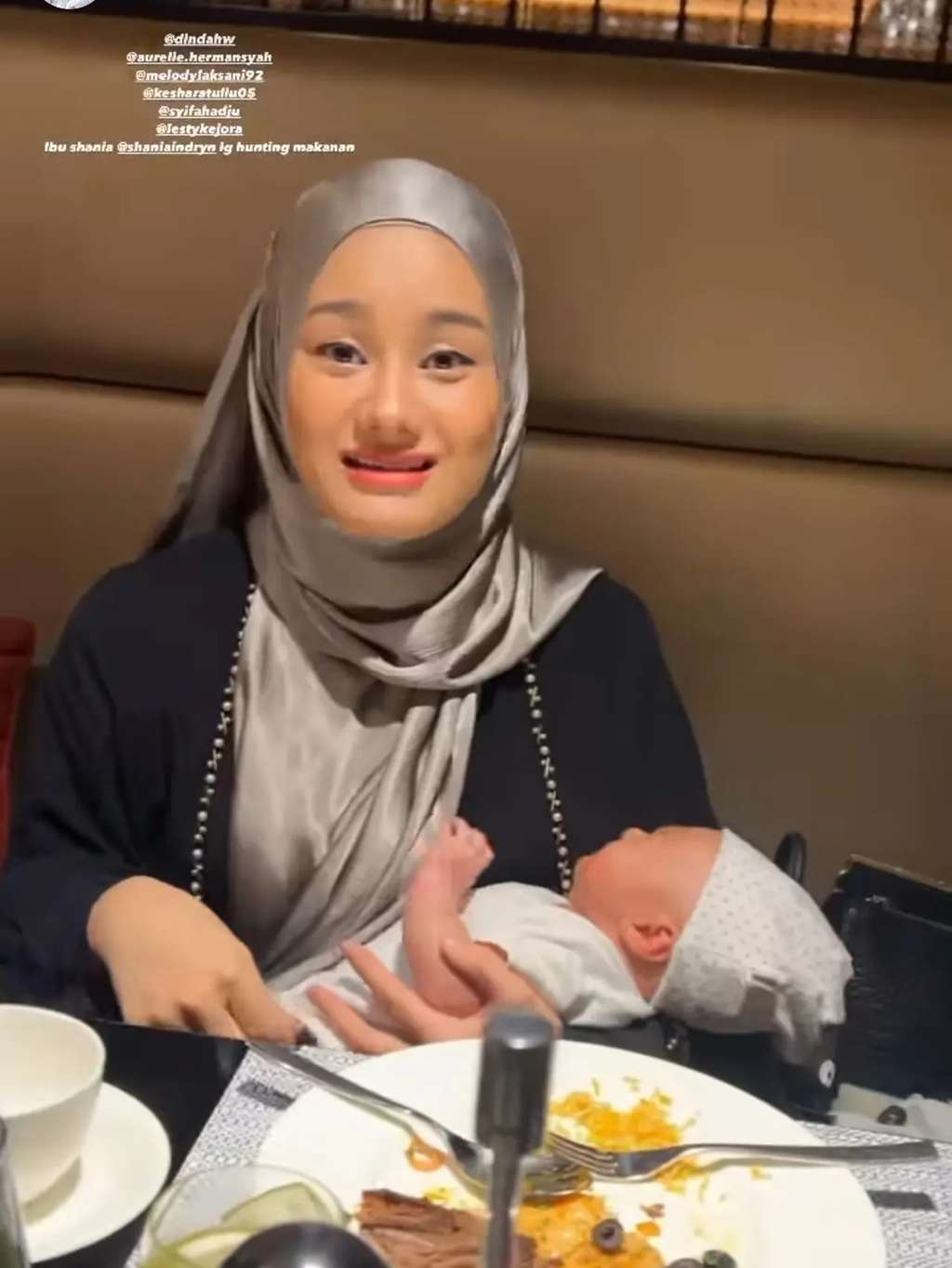 10 Potret Ngabuburit Ala Geng Artis Aurel Hermansyah, Lesty Kejora Dipuji Makin Cantik!