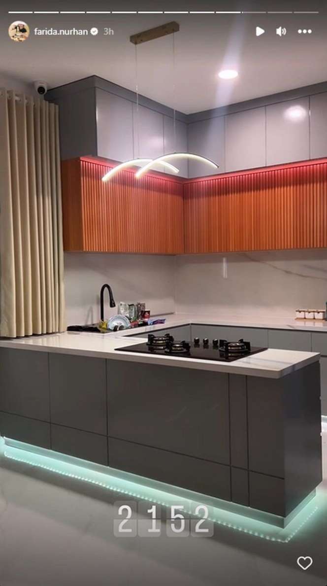 10 Potret Rumah Baru Farida Nurhan, Mantan TKW Sukses, Super Mewah Ngalahin Artis!