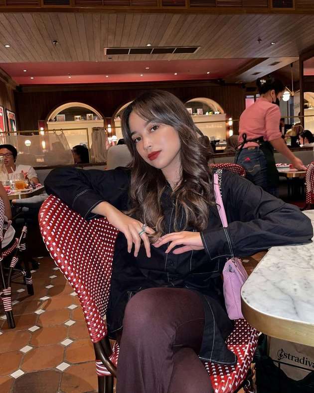 10 Potret Putri Anjani, Anak Jarwo Kwat yang Disebut Mirip Nikita Willy, Ternyata Artis Juga!