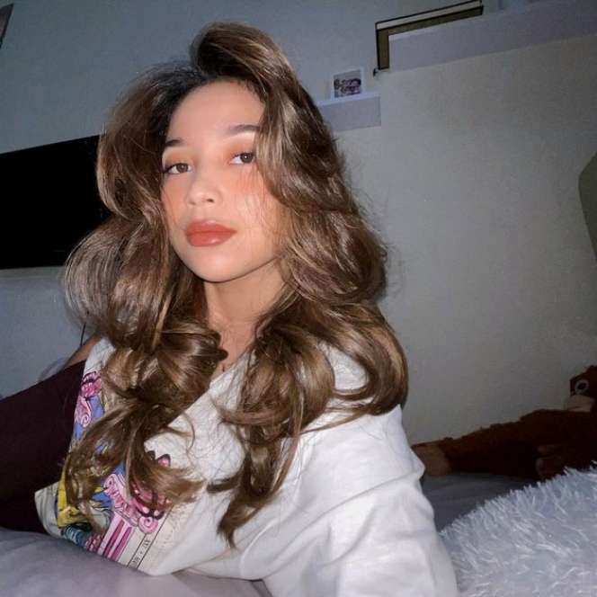 10 Potret Putri Anjani, Anak Jarwo Kwat yang Disebut Mirip Nikita Willy, Ternyata Artis Juga!