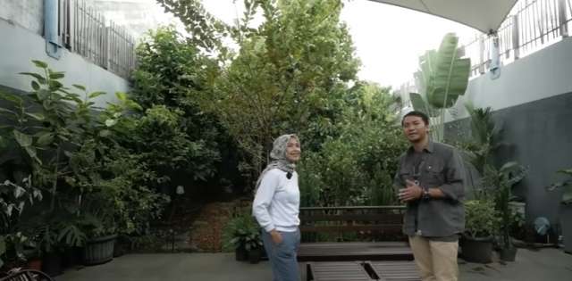Viral! 10 Potret Rumah Super Mewah Bak di Taman Surga, Ada Sungai Mengalir di Bawahnya