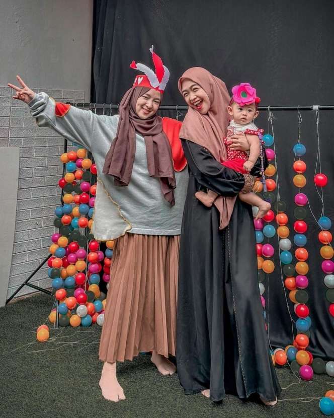 Potret Nissa Sabyan Momong Baby Moana, Netizen: Sudah Cocok Jadi Ibu