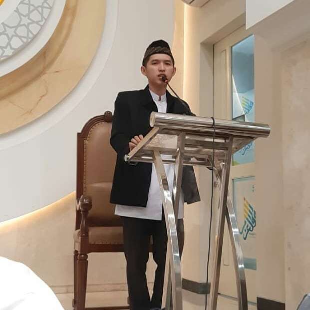 Viral! 8 Potret Gantengnya Ustaz Dennis Lim, Mantan Gangster & Bandar Judi yang Tobat, Disebut Mirip Song Joong Ki