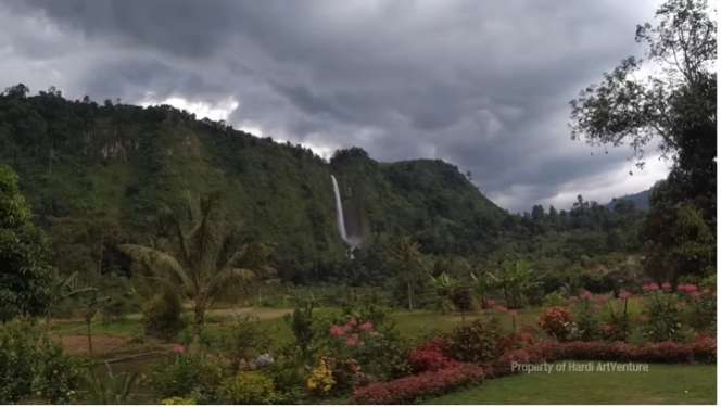Rumah Usang ini Ditawar Rp2,5 Miliar Tapi Ditolak, Sebab Pemandangan Bak Surga, Buka Pintu Ada Air Terjun, Ini Potretnya