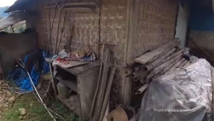 Rumah Usang ini Ditawar Rp2,5 Miliar Tapi Ditolak, Sebab Pemandangan Bak Surga, Buka Pintu Ada Air Terjun, Ini Potretnya