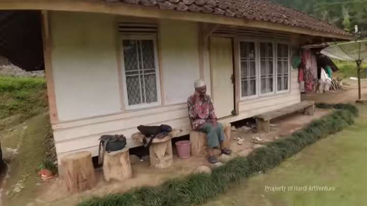 Rumah Usang ini Ditawar Rp2,5 Miliar Tapi Ditolak, Sebab Pemandangan Bak Surga, Buka Pintu Ada Air Terjun, Ini Potretnya