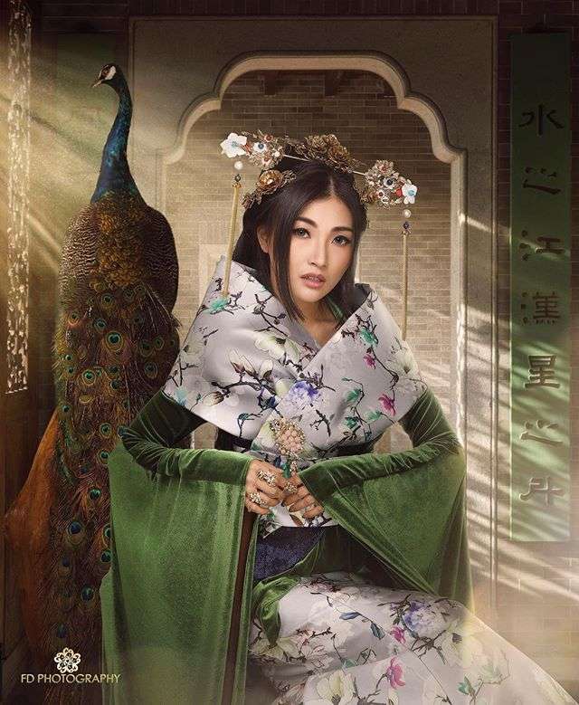 10 Gaya Artis Cosplay Jadi Princess Disney, Fuji Dipuji Bak Tinkerball di Dunia Nyata, Mirip Pol!