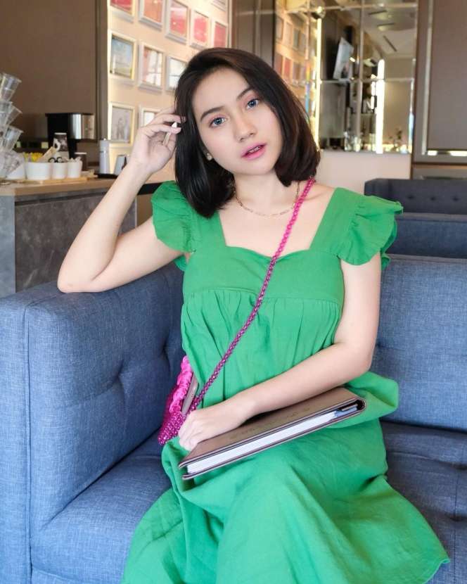 Potret Selebgram Marsya Ayu Annisa, Mama Muda yang Bikin Netizen Sering Salfok
