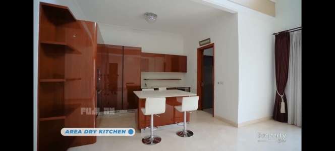 10 Adu Mewah Rumah Fuji VS Thariq Halilintar, Sama-Sama Mirip Istana, Punya Siapa Lebih Megah?